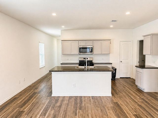 5218 Mossdale Bluff Lane, Spring, TX 77373