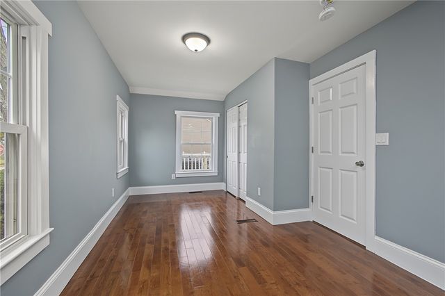 51 Graham Avenue, Warwick, RI 02889