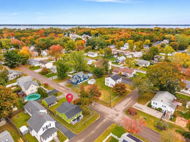 51 Graham Avenue, Warwick, RI 02889