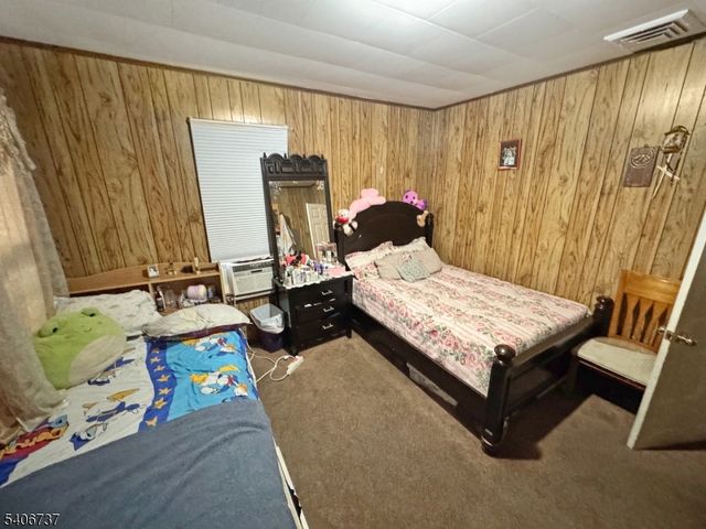 113 Kansas St, Hackensack City, NJ 07601