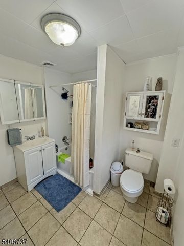 113 Kansas St, Hackensack City, NJ 07601