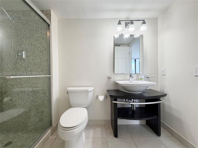 20515 E Country Club Dr 1642, Aventura, FL 33180