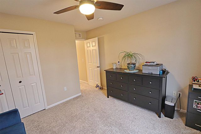 10139 Ridge Run Street 9, Hartland Township, MI 48855