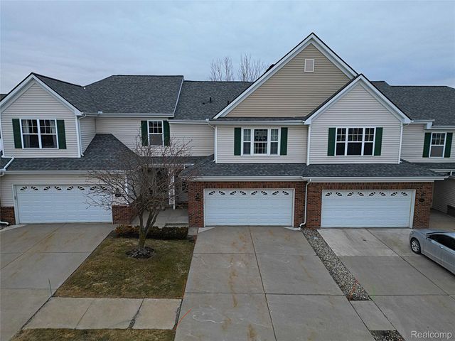 10139 Ridge Run Street 9, Hartland Township, MI 48855