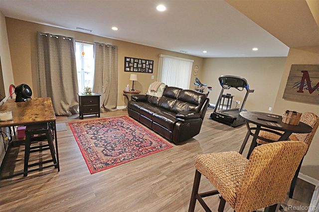 10139 Ridge Run Street 9, Hartland Township, MI 48855