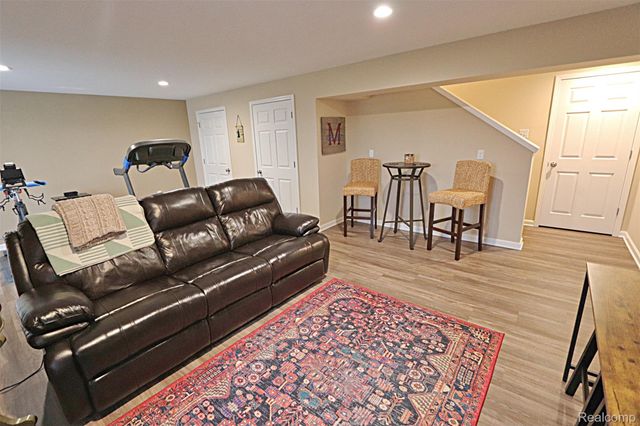 10139 Ridge Run Street 9, Hartland Township, MI 48855