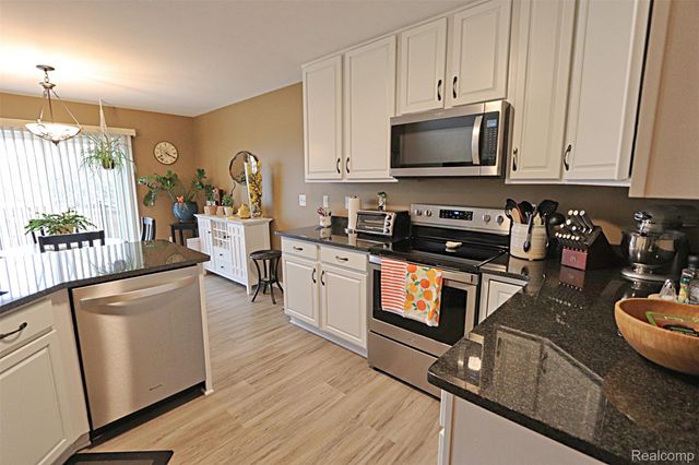 10139 Ridge Run Street 9, Hartland Township, MI 48855