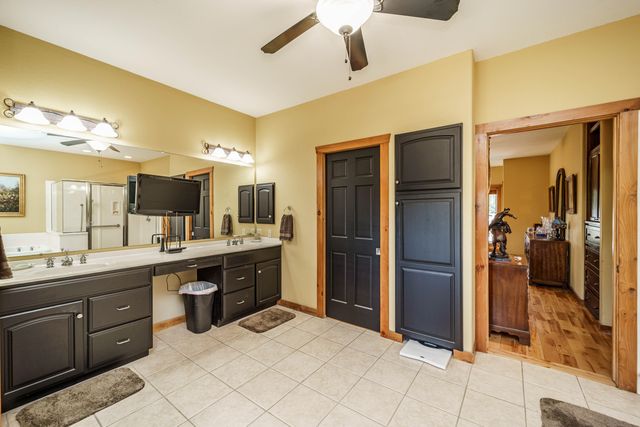 520 County Road 1144, Eureka Springs, AR 72632