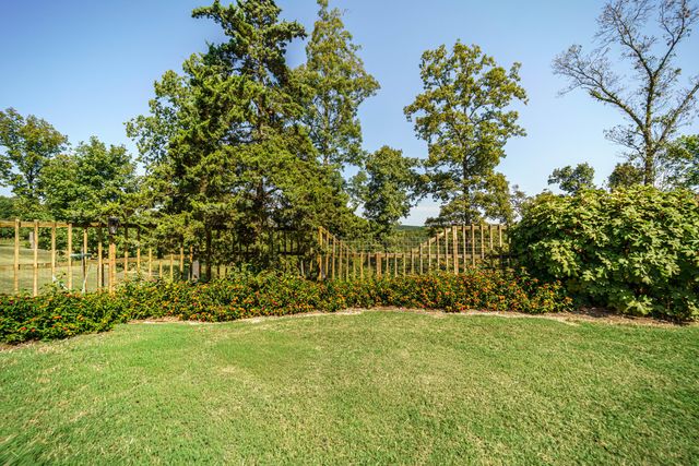 520 County Road 1144, Eureka Springs, AR 72632