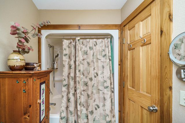 520 County Road 1144, Eureka Springs, AR 72632