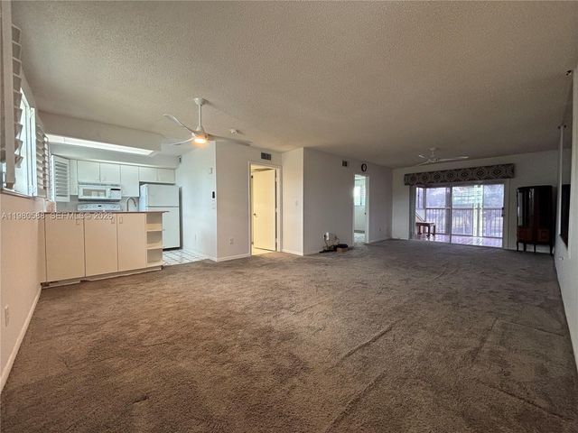 2516 SE 19th Place 208A, Homestead, FL 33035