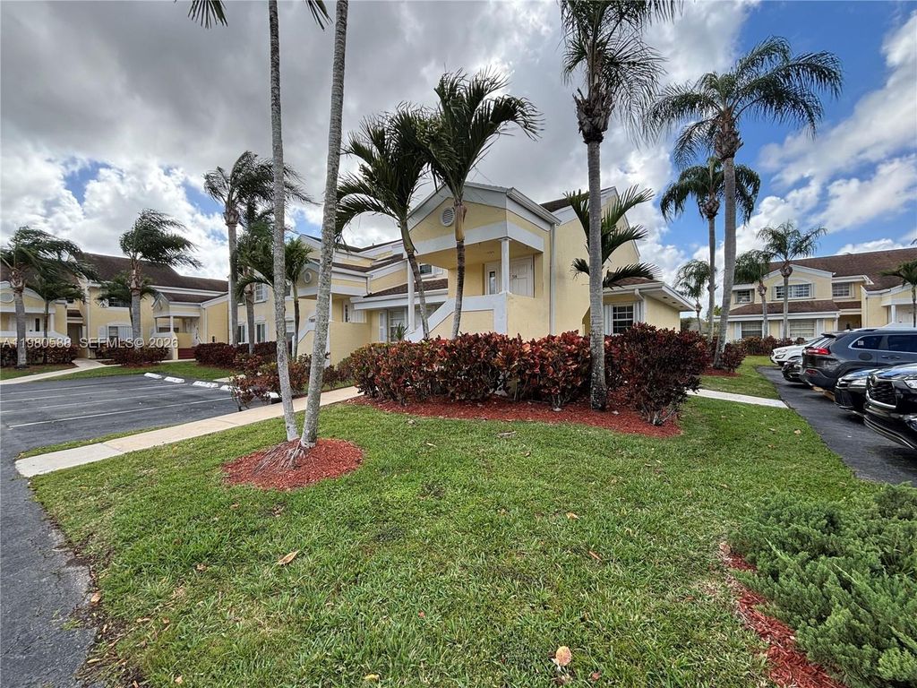 2516 SE 19th Place 208A, Homestead, FL 33035