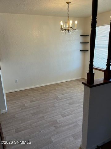 1820 Camelot Drive, Las Cruces, NM 88005