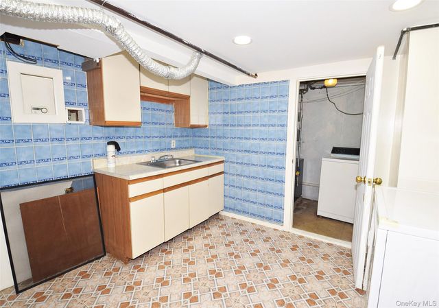 86-28 Musket Street, Queens Village, NY 11427
