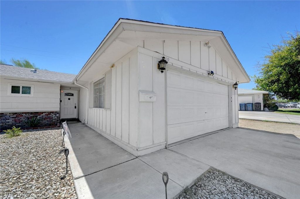 6209 Dayton Avenue, Las Vegas, NV 89107 — photo 3