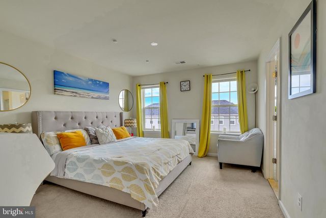 4515 MAPLE WOOD DR, Baltimore, MD 21229