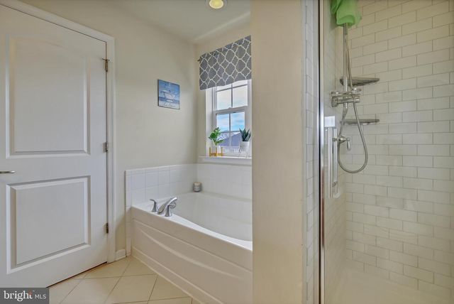 4515 MAPLE WOOD DR, Baltimore, MD 21229