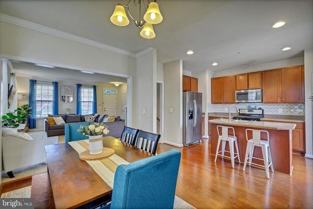 4515 MAPLE WOOD DR, Baltimore, MD 21229