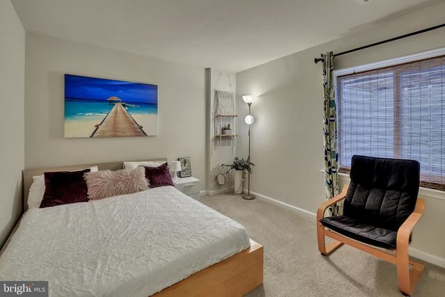 4515 MAPLE WOOD DR, Baltimore, MD 21229