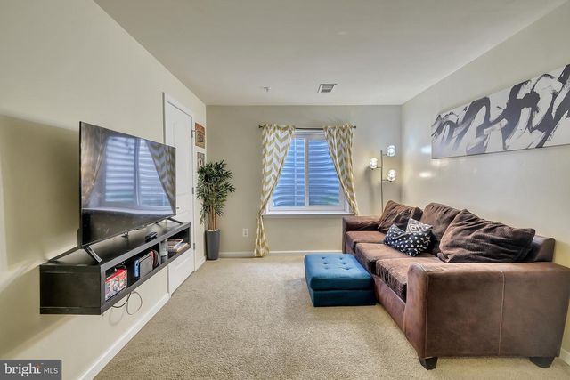 4515 MAPLE WOOD DR, Baltimore, MD 21229