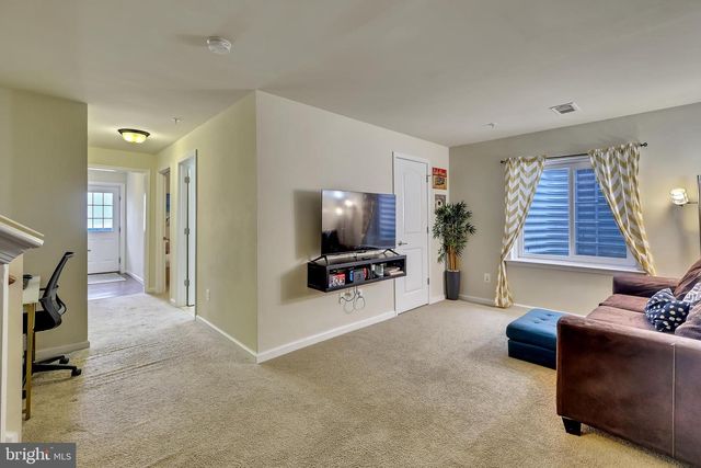 4515 MAPLE WOOD DR, Baltimore, MD 21229