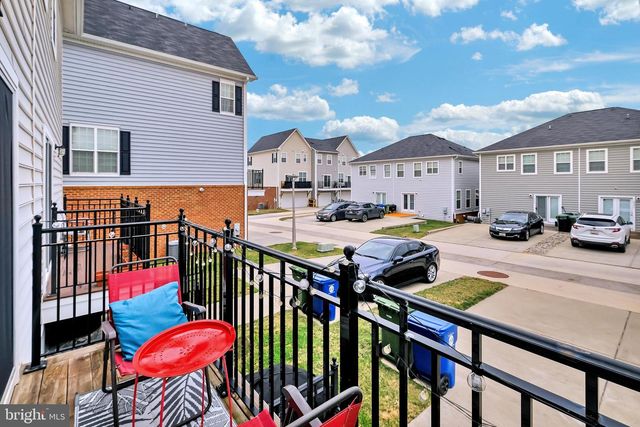 4515 MAPLE WOOD DR, Baltimore, MD 21229