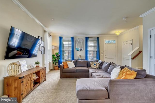 4515 MAPLE WOOD DR, Baltimore, MD 21229