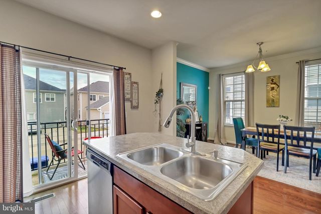 4515 MAPLE WOOD DR, Baltimore, MD 21229