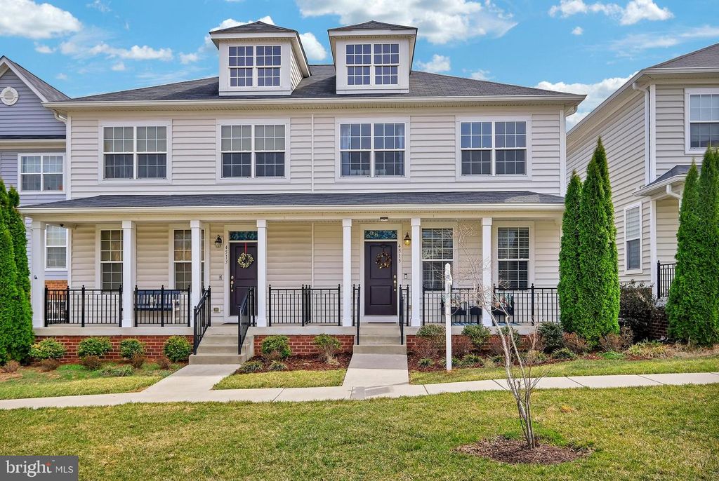 4515 MAPLE WOOD DR, Baltimore, MD 21229