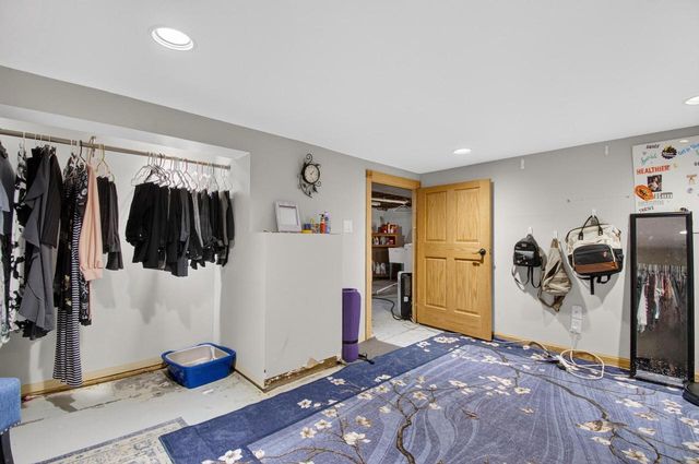 6225 32nd AVENUE, Kenosha, WI 53142