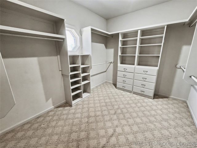 607 Sterling Hills Drive, Fort Gibson, OK 74434