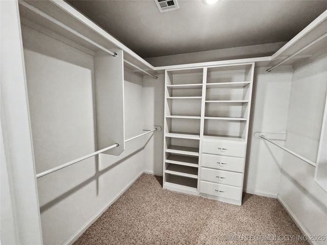 607 Sterling Hills Drive, Fort Gibson, OK 74434