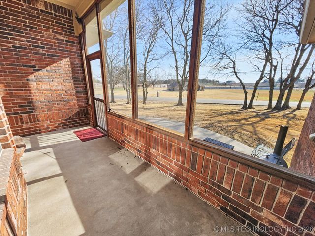 607 Sterling Hills Drive, Fort Gibson, OK 74434