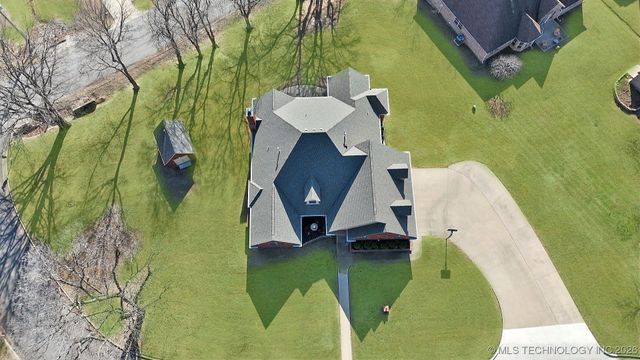 607 Sterling Hills Drive, Fort Gibson, OK 74434