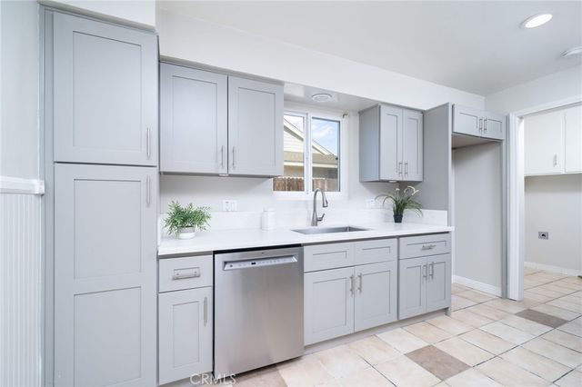1032 E Buckboard, Glendora, CA 91741