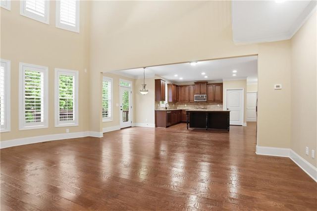 115 Cochran Farms Drive, Roswell, GA 30075