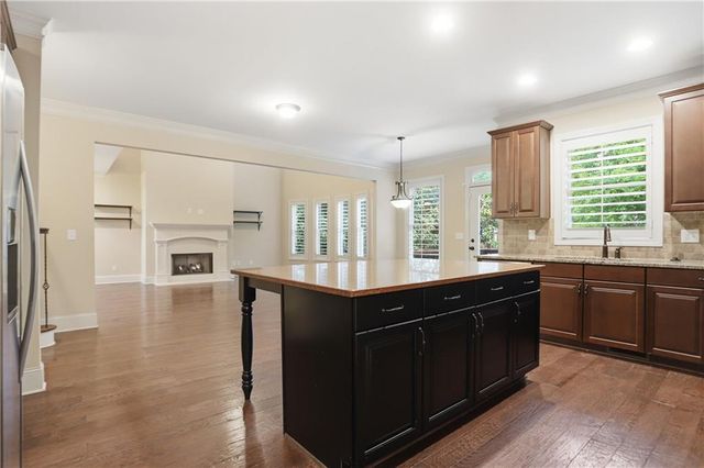 115 Cochran Farms Drive, Roswell, GA 30075