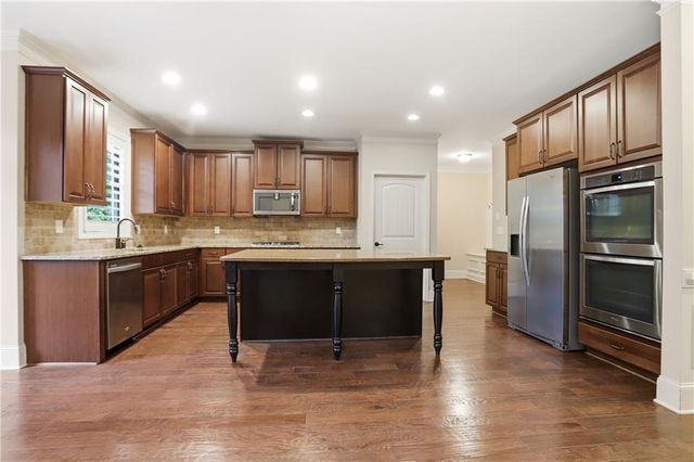 115 Cochran Farms Drive, Roswell, GA 30075