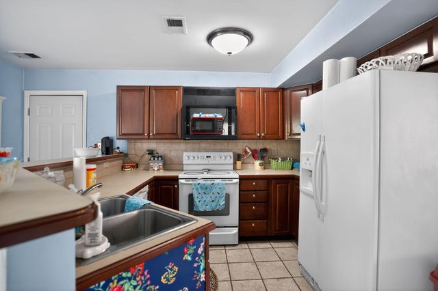 112 Redding Lake Circle, Georgetown, KY 40324