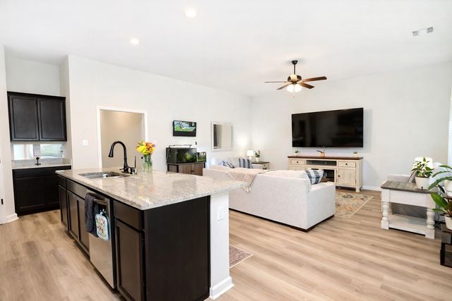 259 Shadow Pointe Road, Thibodaux, LA 70301