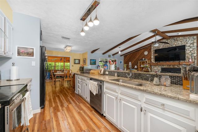 16422 NE 10TH STREET, Gainesville, FL 32609