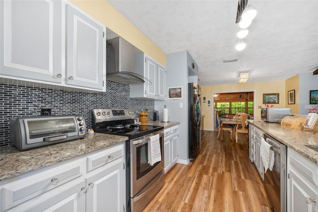16422 NE 10TH STREET, Gainesville, FL 32609
