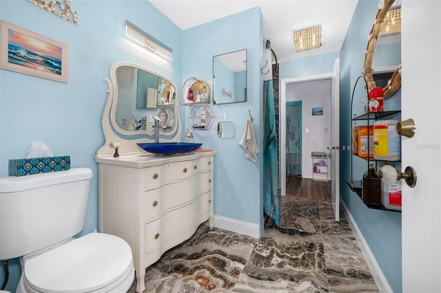 16422 NE 10TH STREET, Gainesville, FL 32609