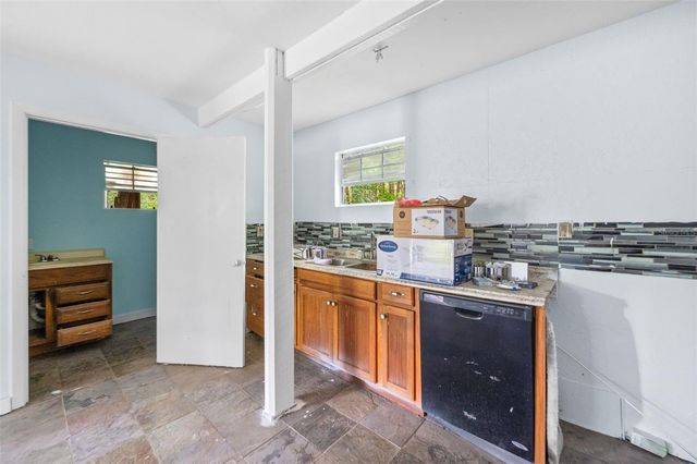 16422 NE 10TH STREET, Gainesville, FL 32609