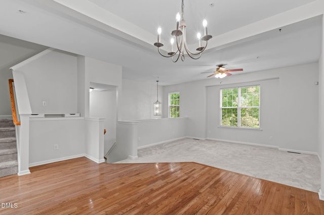 102 Cabernet Drive, Chapel Hill, NC 27516