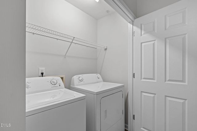 102 Cabernet Drive, Chapel Hill, NC 27516