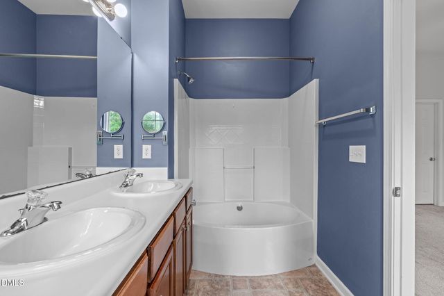 102 Cabernet Drive, Chapel Hill, NC 27516