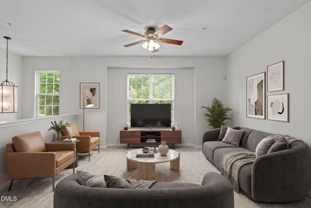 102 Cabernet Drive, Chapel Hill, NC 27516