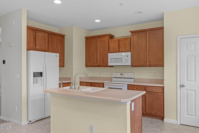 102 Cabernet Drive, Chapel Hill, NC 27516