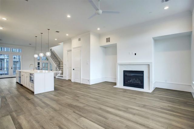 21 Crain Square, Houston, TX 77025